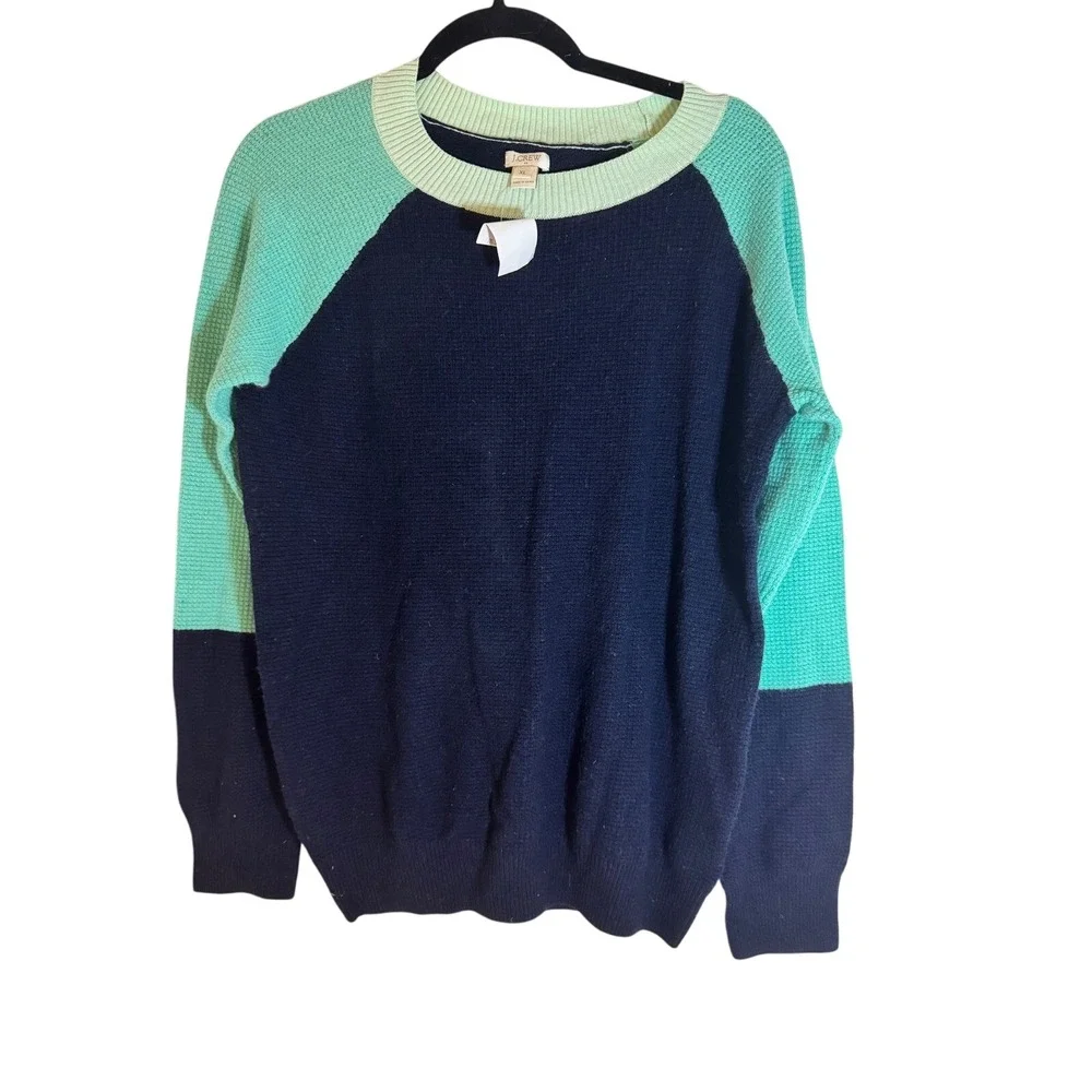 J. Crew Colorblock NWT Raglan Crewneck Sweater Mint Navy XS‎
